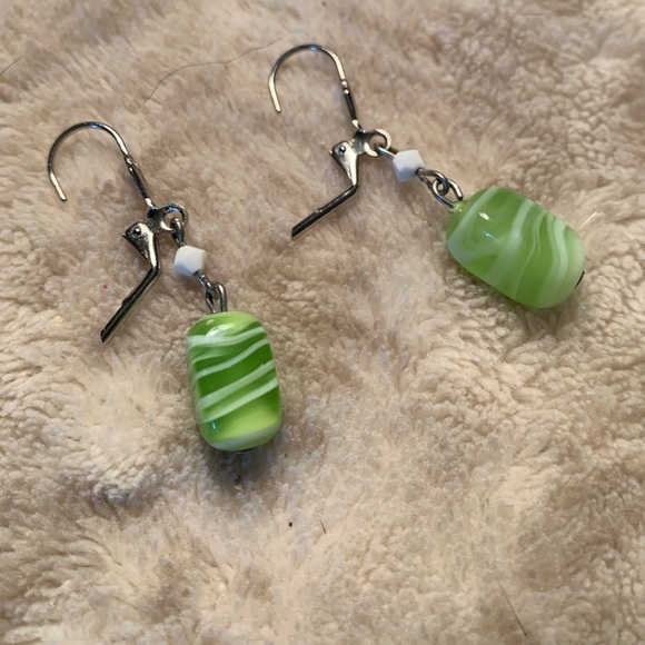 NWOT Silver and Green stone necklace and earring set - Picture 3 of 6